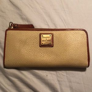 Dooney and Bourke zip up wallet